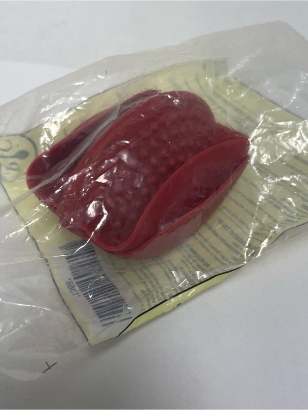 Pampered Chef Silicone Microwave Grip Set red